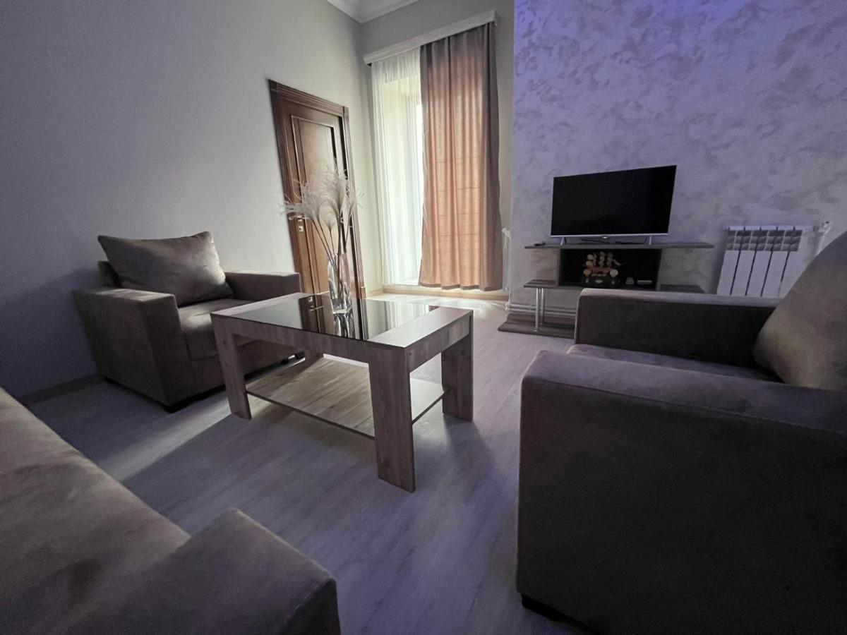 Appartement In Yerevan Exterior foto