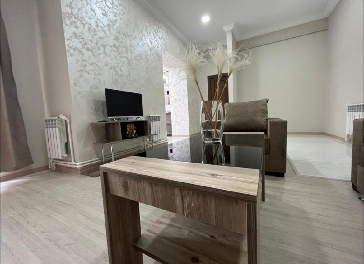 Appartement In Yerevan Exterior foto